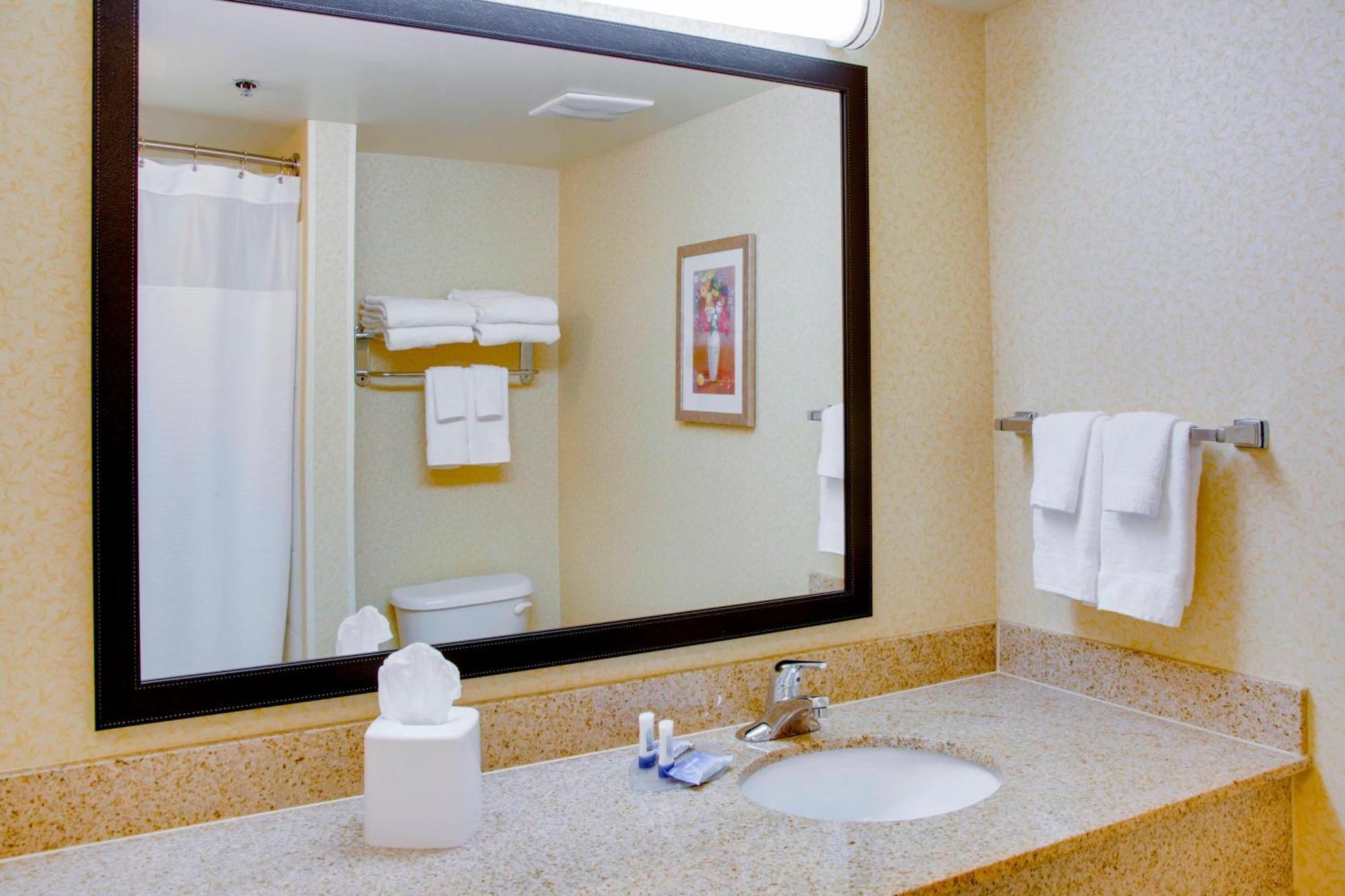 Fairfield Inn And Suites South Hill I-85 מראה חיצוני תמונה