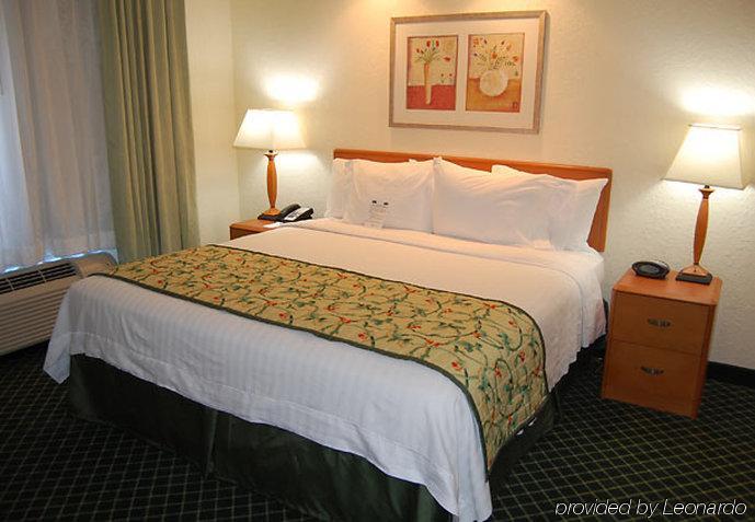 Fairfield Inn And Suites South Hill I-85 מראה חיצוני תמונה