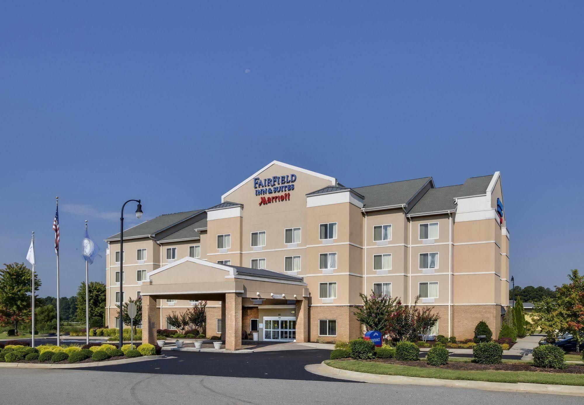 Fairfield Inn And Suites South Hill I-85 מראה חיצוני תמונה